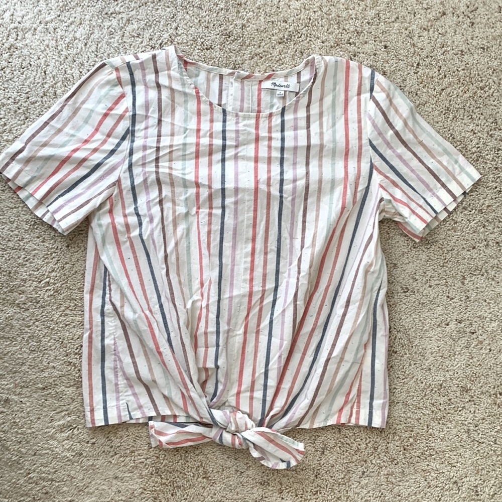 Madewell tie front/button back top. Size small